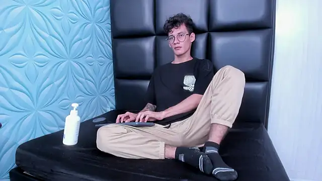 LittleMax23 online show from 29, 11, 2025