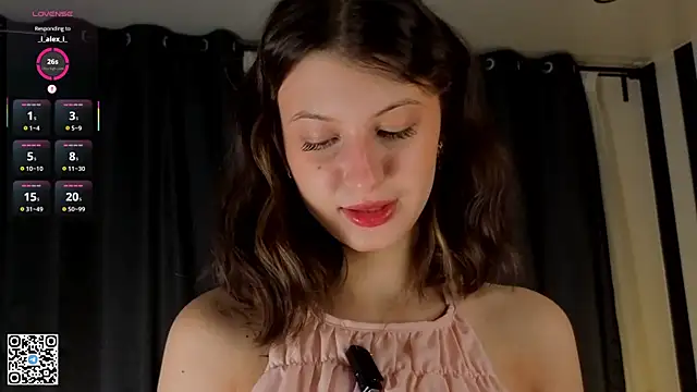 LorinaMaffitt online show from 6, 11, 2025