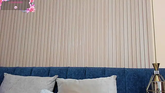 Snapshot of angel_ponce chatting on 19, 9, 2025 angel ponce online show from 19, 9, 2025