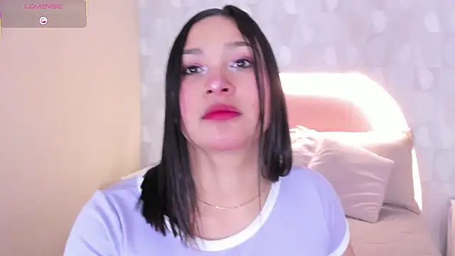 Snapshot of angel_ponce chatting on 8, 10, 2025 angel ponce online show from 8, 10, 2025