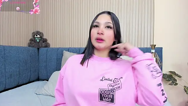 Snapshot of angel_ponce chatting on 19, 10, 2025 angel ponce online show from 19, 10, 2025