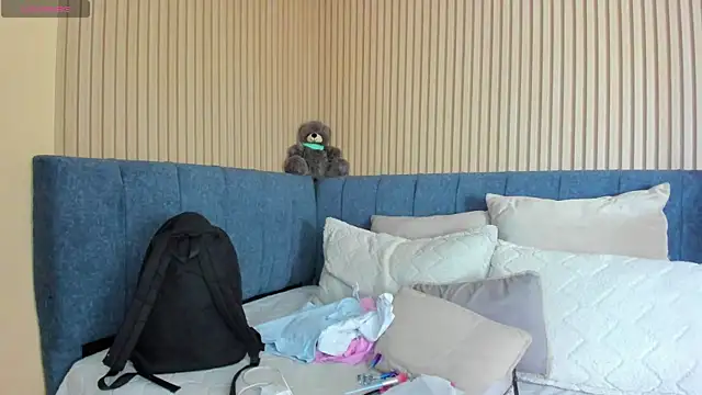 Snapshot of angel_ponce chatting on 9, 11, 2025 angel ponce online show from 9, 11, 2025