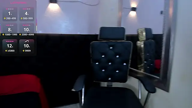 Snapshot of tiiny_emilly chatting on 14, 10, 2025 tiiny emilly online show from 14, 10, 2025