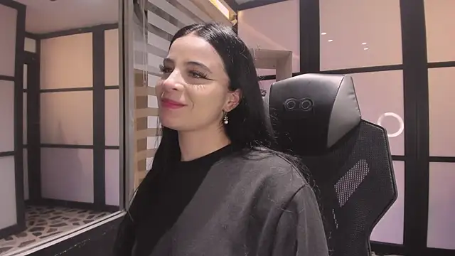 Snapshot of ChannelWhite_ chatting on 21, 9, 2025 ChannelWhite online show from 21, 9, 2025