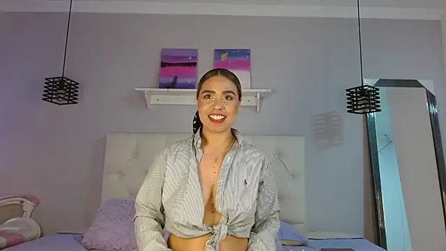 Snapshot of _Aiitanaa_ chatting on 30, 9, 2025  Aiitanaa  online show from 30, 9, 2025
