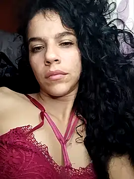 lucerocutte online show from 10, 4, 2026