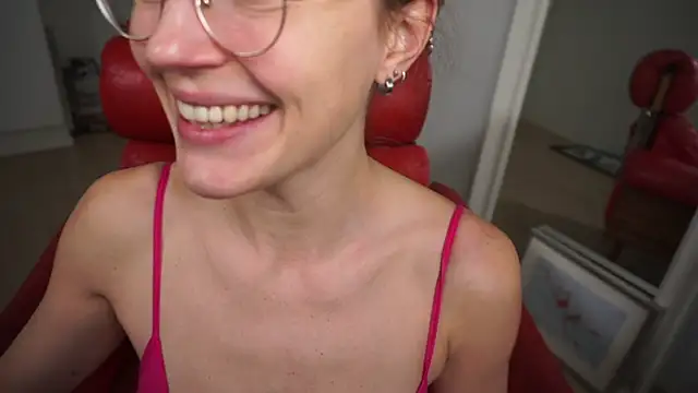 Snapshot of Scorpion_Peach chatting on 6, 11, 2025 Scorpion Peach online show from 6, 11, 2025