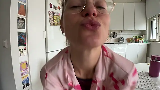 Snapshot of Scorpion_Peach chatting on 7, 11, 2025 Scorpion Peach online show from 7, 11, 2025