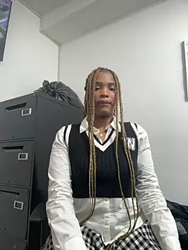 Snapshot of ArianaBeake chatting on 19, 9, 2025 ArianaBeake online show from 19, 9, 2025