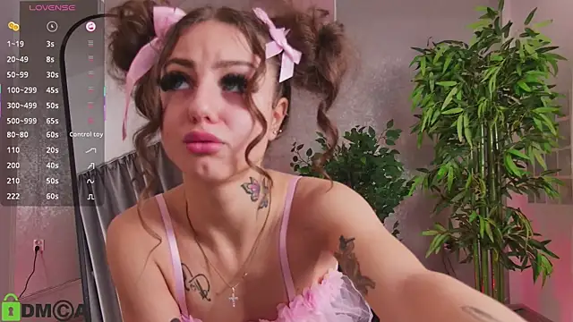 Snapshot of AnastasiaJune chatting on 3, 11, 2025 AnastasiaJune online show from 3, 11, 2025