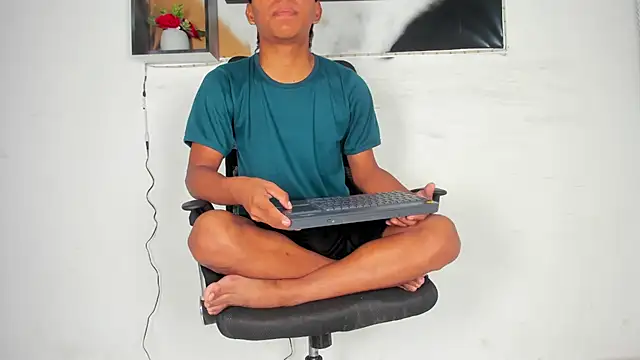 tyler twink boy online show from 7, 10, 2025