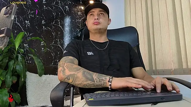 Alexander ferre online show from 13, 2, 2026