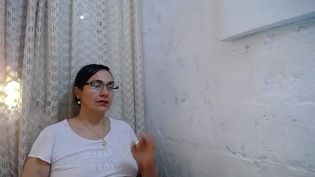 gabbyparker  online show from 25, 9, 2025