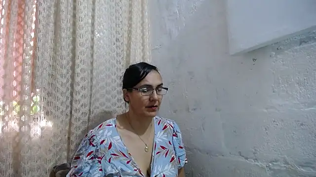 gabbyparker  online show from 18, 11, 2025