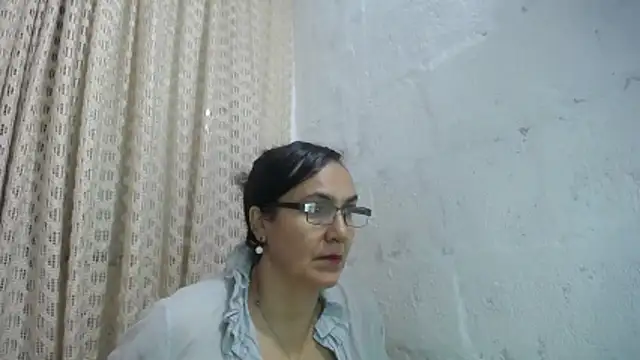 gabbyparker  online show from 10, 3, 2026