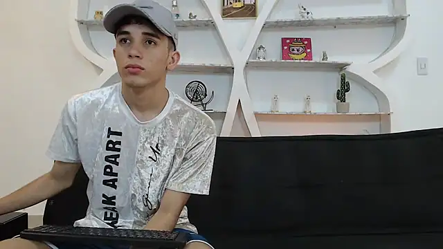 THREE GUYS HOT online show from 27, 11, 2025