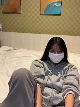 Snapshot of happy_hino chatting on 7, 10, 2025 happy hino online show from 7, 10, 2025