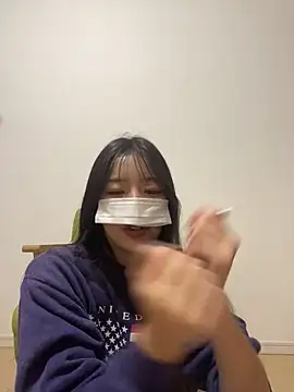 Snapshot of happy_hino chatting on 28, 11, 2025 happy hino online show from 28, 11, 2025