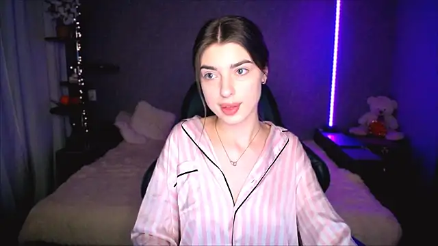 Dianaa Lee0 online show from 8, 4, 2026