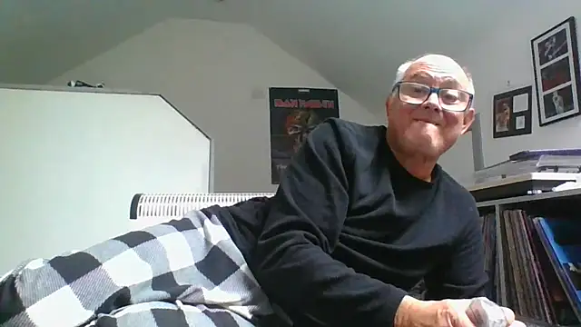 naughtygrandad1 online show from 17, 9, 2025