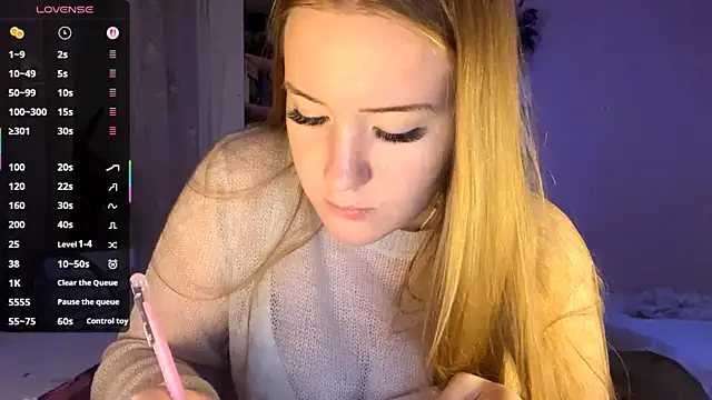 PandaFluff online show from 30, 9, 2025