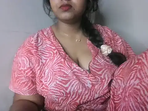 Snapshot of its_me_Rashmi chatting on 19, 10, 2025 its me Rashmi online show from 19, 10, 2025