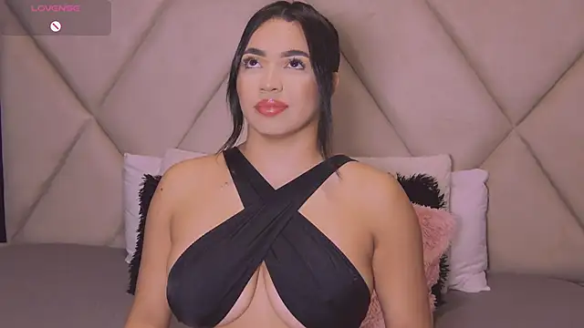Snapshot of CharlotteeBrownn chatting on 17, 10, 2025 CharlotteeBrownn online show from 17, 10, 2025
