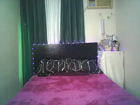 Snapshot of Sweet-shopia chatting on 11, 10, 2025 Sweet-shopia online show from 11, 10, 2025