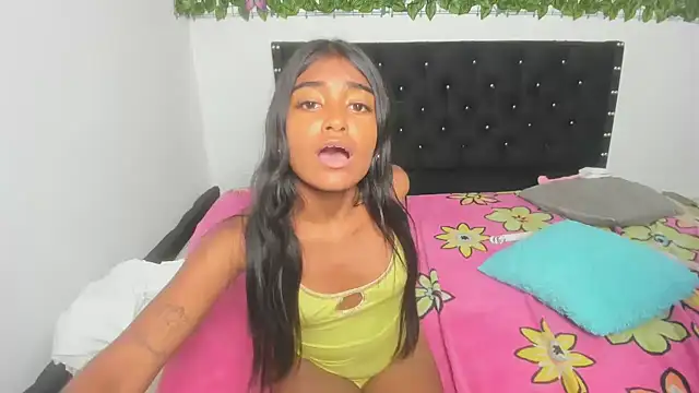 Snapshot of Irene_hot10 chatting on 17, 10, 2025 Irene hot10 online show from 17, 10, 2025