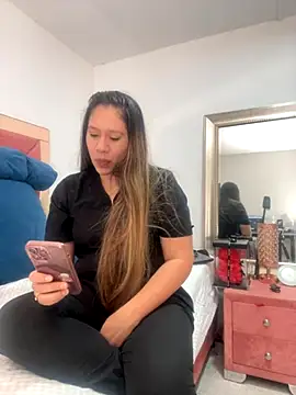 Snapshot of emma_hot2006 chatting on 17, 9, 2025 emma hot2006 online show from 17, 9, 2025