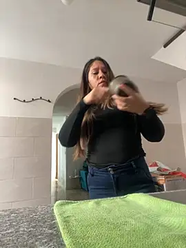 Snapshot of emma_hot2006 chatting on 29, 10, 2025 emma hot2006 online show from 29, 10, 2025