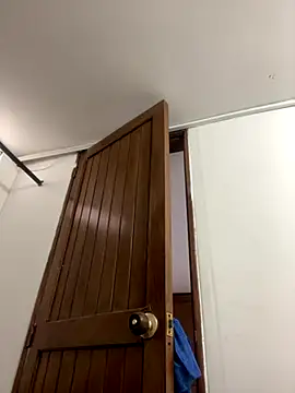 Snapshot of emma_hot2006 chatting on 12, 11, 2025 emma hot2006 online show from 12, 11, 2025