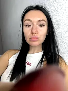 Snapshot of karrr__aaa chatting on 4, 10, 2025 karrr aaa online show from 4, 10, 2025