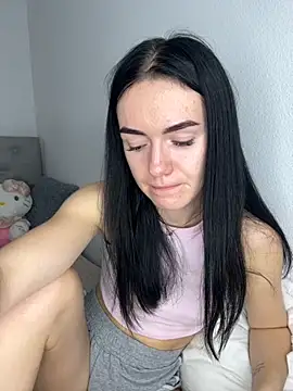 Snapshot of karrr__aaa chatting on 21, 11, 2025 karrr aaa online show from 21, 11, 2025