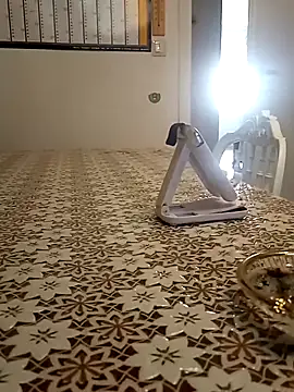 Cassandrina1 online show from 9, 9, 2025