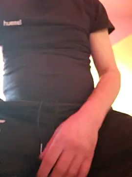 Snapshot of Lawrence067 chatting on 14, 12, 2025 Lawrence067 online show from 14, 12, 2025