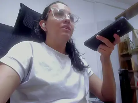 dalila macherano1 online show from 12, 11, 2025