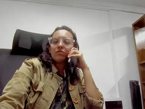 dalila macherano1 online show from 2, 12, 2025