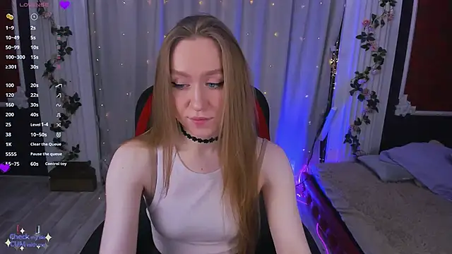 Snapshot of -Seava chatting on 5, 10, 2025 -Seava online show from 5, 10, 2025