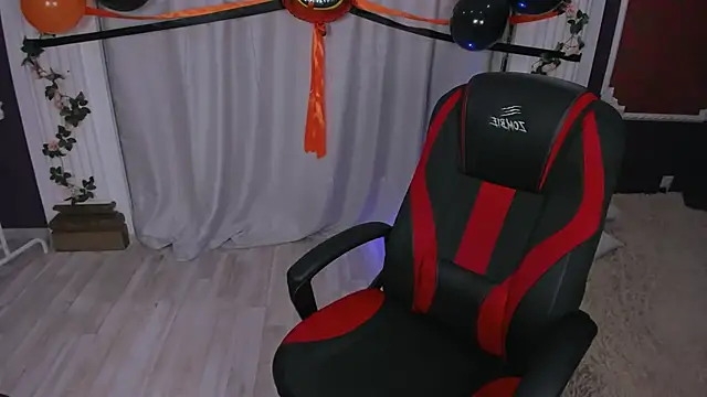 Snapshot of -Seava chatting on 24, 10, 2025 -Seava online show from 24, 10, 2025