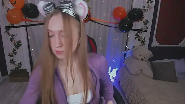 Snapshot of -Seava chatting on 1, 11, 2025 -Seava online show from 1, 11, 2025