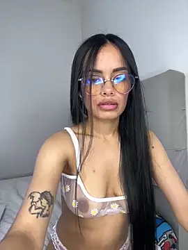 Melissa coch online show from 5, 11, 2025