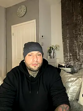 ciaraandbenzo online show from 5, 10, 2025