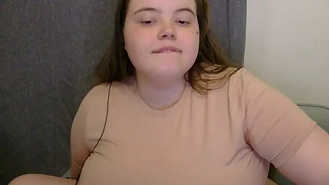 Snapshot of brattyprincessemma chatting on 28, 4, 2026 brattyprincessemma online show from 28, 4, 2026