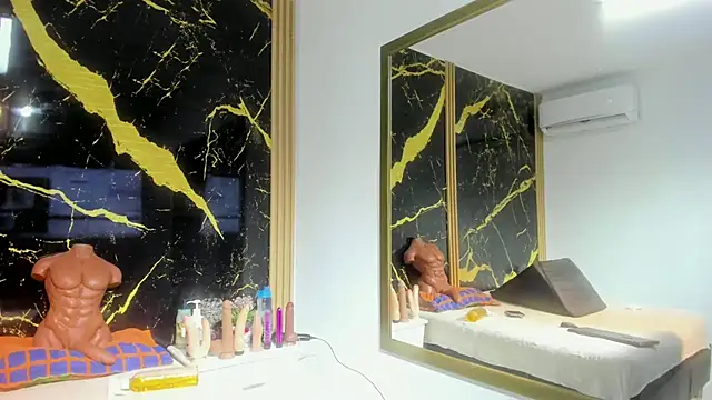 AdrianaVegga online show from 20, 2, 2026