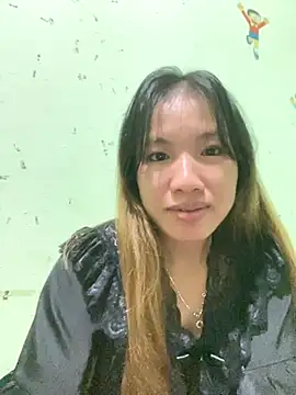 Snapshot of QueenLink chatting on 8, 10, 2025 QueenLink online show from 8, 10, 2025