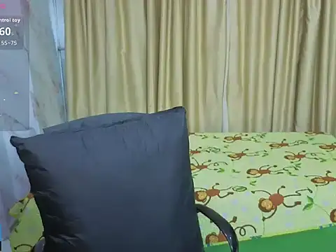 Snapshot of nena_cupcake_ chatting on 4, 6, 2026 nena cupcake online show from 4, 6, 2026