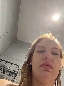 Snapshot of Chloemillerrxx chatting on 17, 9, 2025 Chloemillerrxx online show from 17, 9, 2025