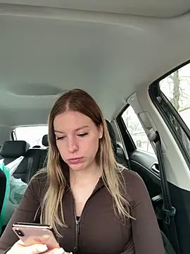 Chloemillerrxx online show from 28, 11, 2025