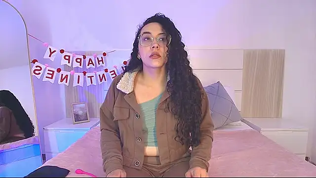 alehia cute online show from 16, 2, 2026